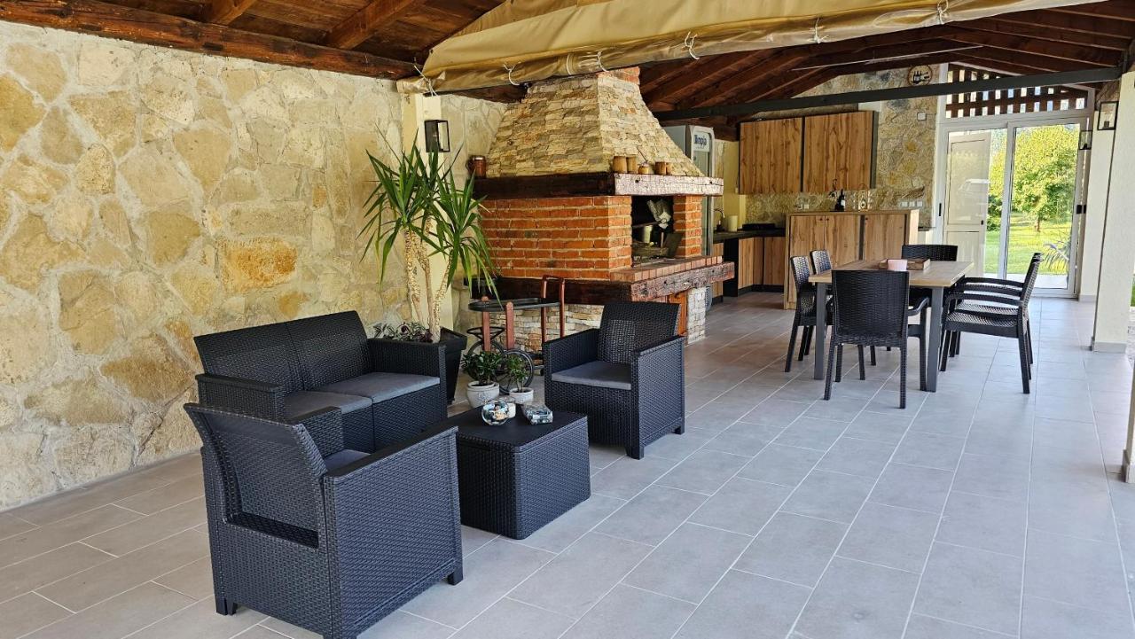 Natura With Private Pool 度假居 Mostar